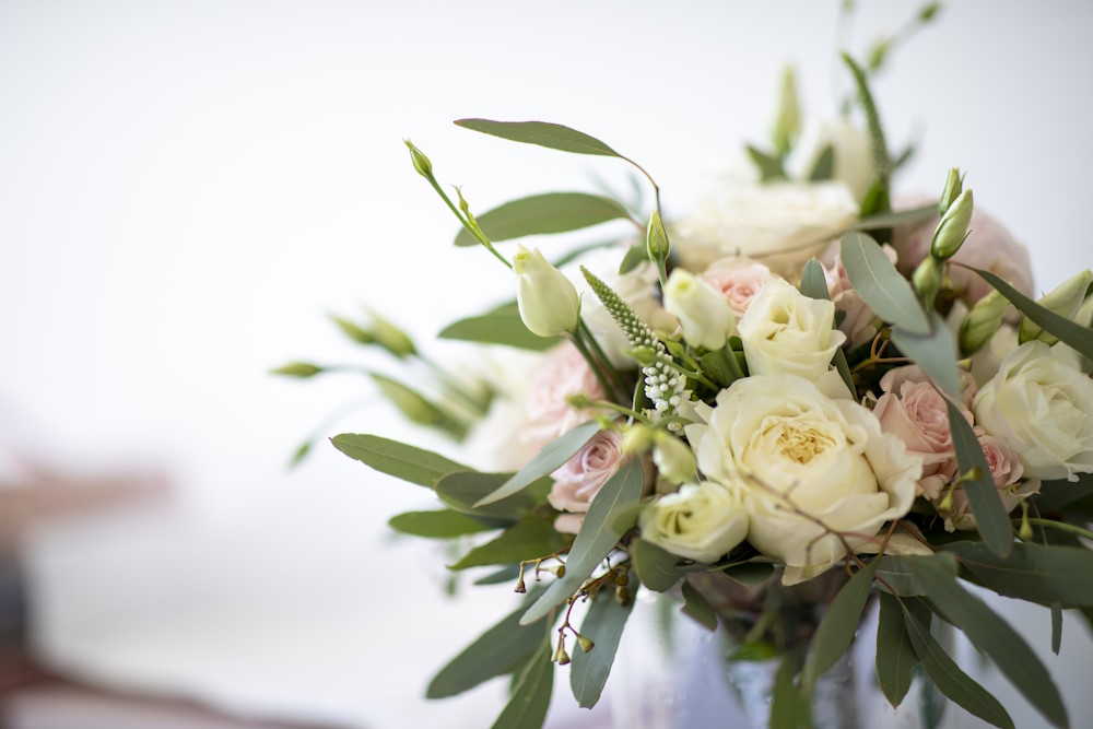 Bouquet-mariée-fleuriste-beaujolais